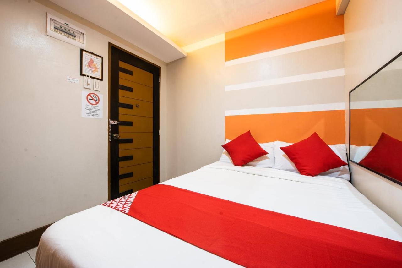 Oyo 475 Pearl Blossom Hotel Manila Exterior photo